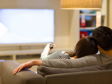 couple_on_couch-mobile